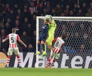 0-0 quedó el marcador del partido PSV vs Atlético de Madrid.