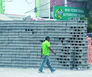 El bloque y ladrillo el material con que se edifican las viviendas en el DC.