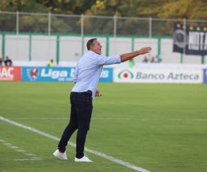 Hernán “Tota” Medina no ha encontrado el rumbo del triunfo tras vencer al Victoria en la jornada 12 del torneo Apertura 2022.