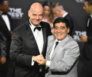 El argentino Diego Maradona fue nombrado en febrero por Infantino embajador de la FIFA (Foto: Agencia)