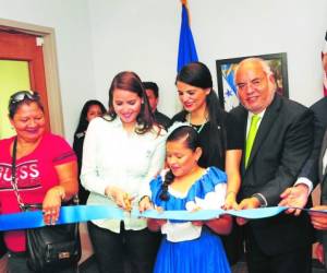 Autoridades de Cancillería inauguraron la nueva oficina.