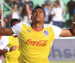 Carlos Costly actualmente juega en el club capitalino Olimpia.