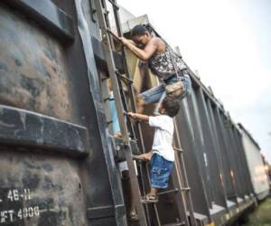 En al menos 1,492 niños y adolescentes aumentó el flujo migratorio de hondureños hacia los Estados Unidos durante este año.