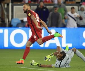 Copa Oro (08/07/2015). Firmó el momentáneo 2-0 con un cabezazo. El Vaquero conectó de testa un tiro libre que Michael Bradley levantó al segundo poste. Los estadounidenses ganaron 2-1 ese partido correspondiente a la primera ronda de la Copa Oro.