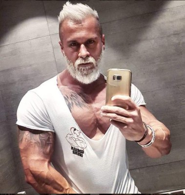 FOTOS: Así es el doble del multimillonario Gianluca Vacchi