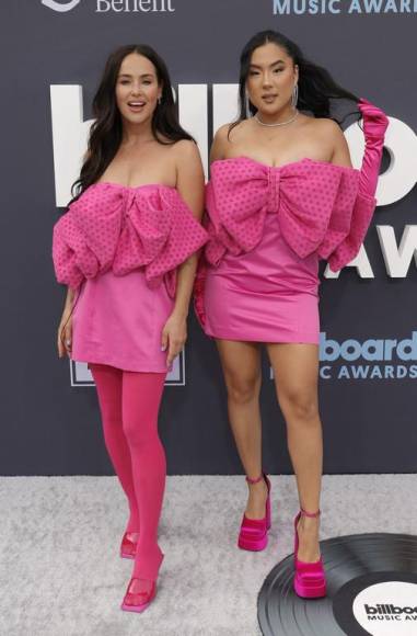 Los looks más impactantes de los Premios Billboard 2022