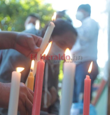 FOTOS: Pese a pandemia, feligreses llegan a Suyapa para rendir honores a la Virgen