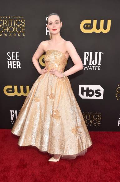 Derroche de belleza y elegancia: así fue la alfombra roja de los Critics Choice Awards 2022