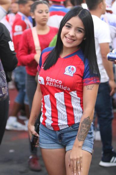 ¿Quién es la colocha? Las lindas chicas de la final Olimpia-Motagua