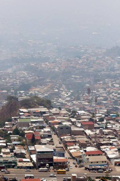 Así luce Tegucigalpa este sábado por la capa de humo