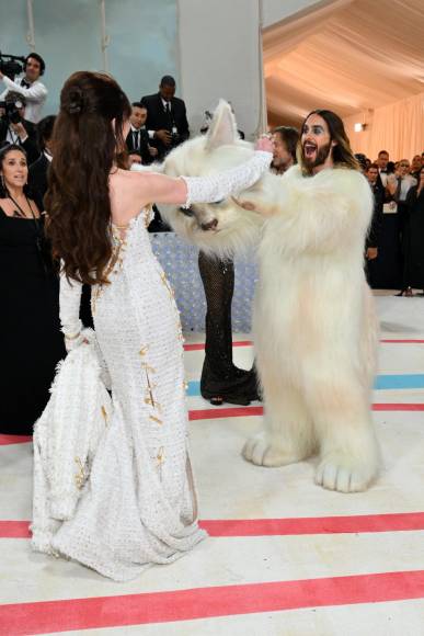 ”¿Quién es este?”: Jared Leto se robó las miradas en la Met Gala