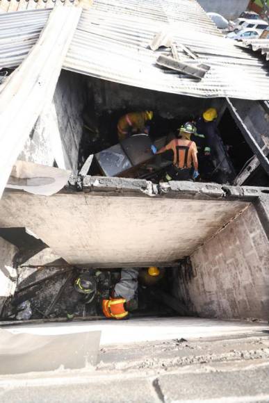 Retiran cadáveres de las cinco víctimas del incendio en Ciudad Lempira