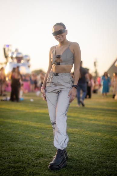 Coloridos y alocados looks se lucen en Coachella 2023