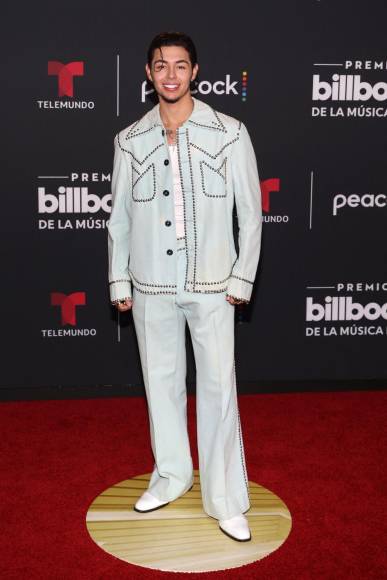 FOTOS: Los peor vestidos de los premios Latin Billboard 2022