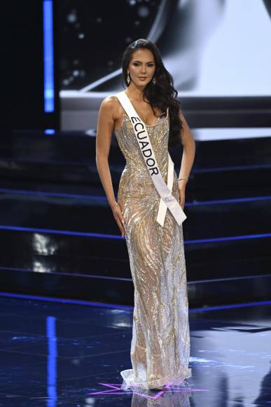 Las latinas destacaron con sus vestidos de gala en el Miss Universo