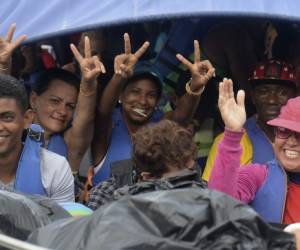 Los caseríos de Capurganá y Sapzurro, junto al paso fronterizo con Panamá, son su primer destino.