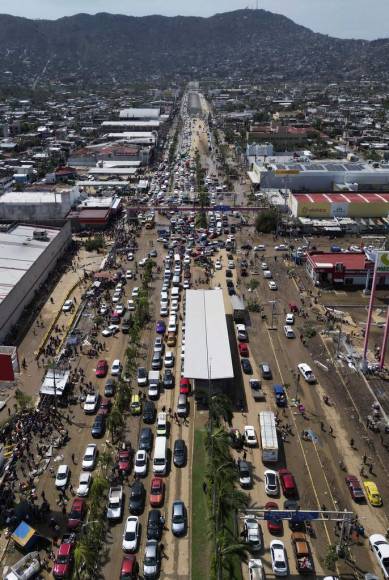 Desolación y caos: Acapulco tras el paso destructivo de Otis