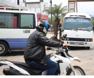 La ruta de buses de la colonia La Peña dejó de dar el servicio debido a un aumento en el cobro de la extorsión.