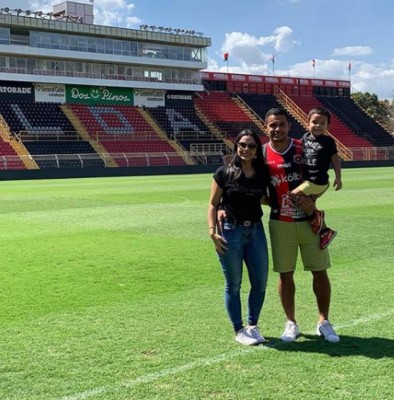 ¡Pura vida! Así transcurre la vida del hondureño Roger Rojas en Costa Rica