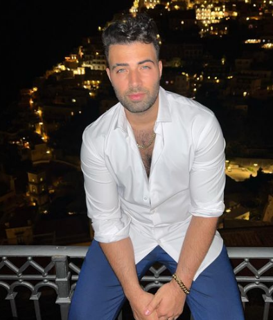 En hamaca, con sopa de caracol y agua de coco, así disfrutó Jencarlos Canela de Honduras