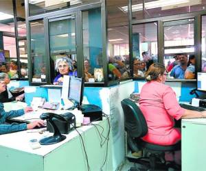 Los trabajadores del IHSS seguirán esperando su beneficio.