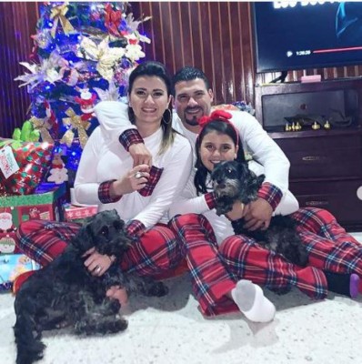 FOTOS: Así pasaron la Navidad presentadoras, políticos y cantantes hondureños