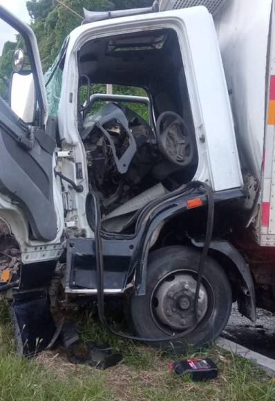 Tres heridos y largas filas tras accidente en bulevar Fuerzas Armadas