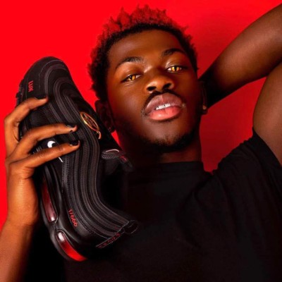 Lil Nas X, el cantante que vendió 666 'zapatos satánicos' en menos de un minuto