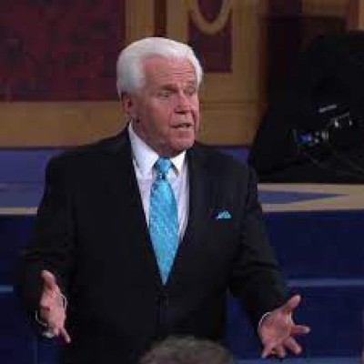 Él es Jesse Duplantis, el pastor millonario que pidió donar dinero para apresurar la venida de Jesús