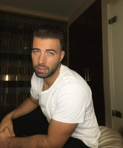 En hamaca, con sopa de caracol y agua de coco, así disfrutó Jencarlos Canela de Honduras