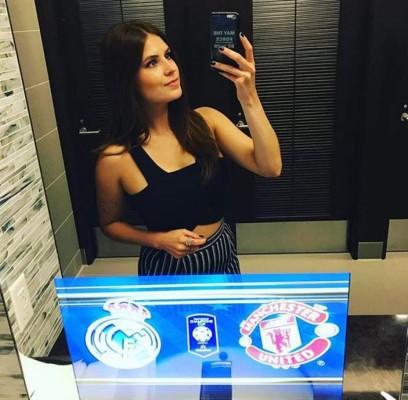 FOTOS: Ella es Carolina Padrón, la hermosa periodista venezolana de ESPN que está en Honduras