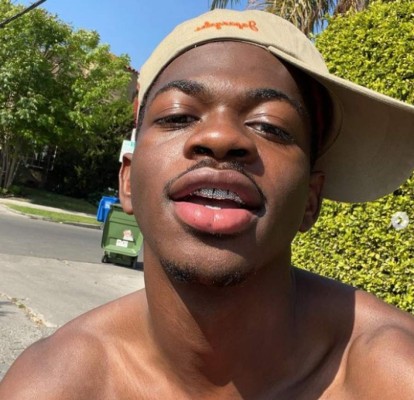 Lil Nas X, el cantante que vendió 666 'zapatos satánicos' en menos de un minuto