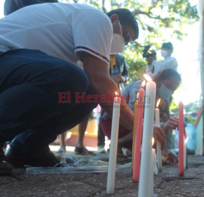 FOTOS: Pese a pandemia, feligreses llegan a Suyapa para rendir honores a la Virgen