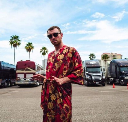 Los extravagantes looks de Sam Smith, el cantante que define su sexualidad como 'no binaria'