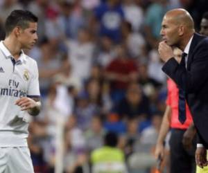 Zinedine Zidane, entrenador del Real Madrid confía en la pronta recuperación del jugador colombiano James Rodríguez (Foto: Agencias / EL HERALDO Honduras / Noticias de Deportes)