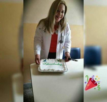 Estaba de luto y a punto de casarse: Doctora Karen Tábora, víctima de covid-19 (FOTOS)