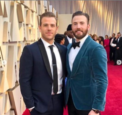 FOTOS: Scott, el hermano abiertamente gay de Chris Evans