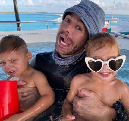 ¡Cómo han crecido Lucy y Nicholas! Los mellizos de Enrique Iglesias y Anna Kournikova cumplen 4 años