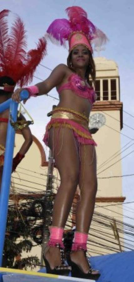 Una verdadera fiesta se vivió en el carnaval de La Ceiba