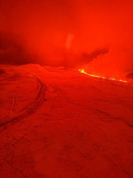 Las impactantes imágenes de la erupción del volcán en Islandia