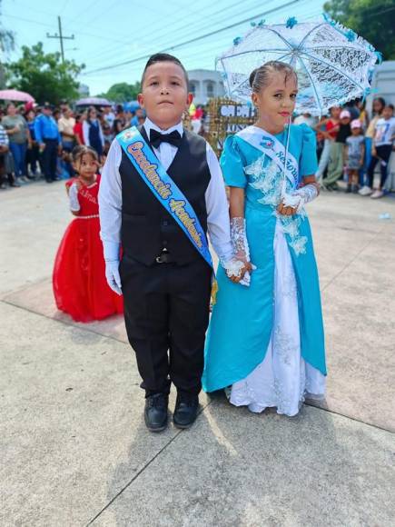 Niños de Marcovia, Choluteca, celebran Independencia Patria