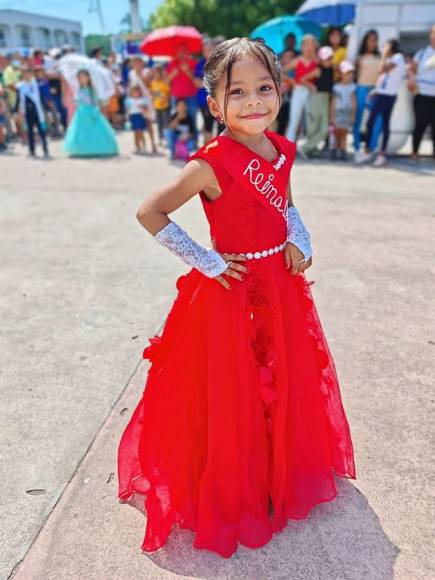 Niños de Marcovia, Choluteca, celebran Independencia Patria