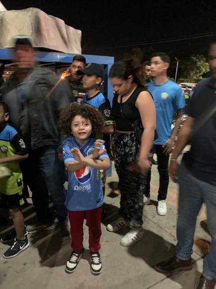 Pequeños aficionados, los más emocionados en el Motagua vs Potros