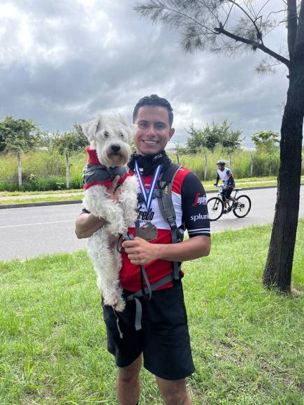 Las mascotas también formaron parte de la Vuelta Ciclística 2023