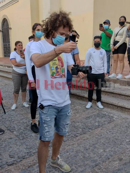 Luisito Comunica recorre Comayagua rodeado de fans (FOTOS)