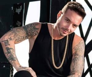 El cantante ridiculizó a una de las chicas del elenco de Acapulco Shore.