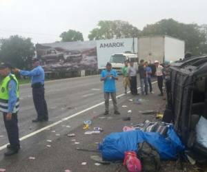 El mal estado de la calle pudo haber provocado el accidente.