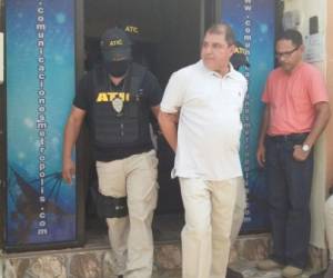 El exdiputado de Comayagua y propietario de un canal de televisión, Denis Velásquez, fue detenido este miércoles por el delito de trata de personas. Los fiscales aseguran que un allegado al exparlamentario organizó un certamen con el objetivo de ofrecer a la ganadora con fines sexuales, foto: Cortesía Ministerio Público.