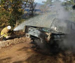 Los bomberos intervinieron para sofocar el fuego (Foto: El Heraldo Honduras/ Noticias de Honduras)