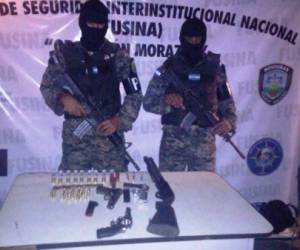 Los detenidos fueron presentados por agentes de Fusina.